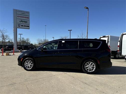 2025 Chrysler Pacifica L
