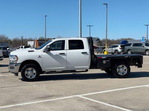 2023 RAM 2500 Tradesman Crew Cab 4x4 8' Box