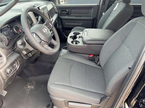 2026 RAM 3500 Tradesman Crew Cab 4x4 8' Box