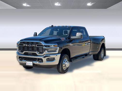 2026 RAM 3500 Tradesman Crew Cab 4x4 8' Box