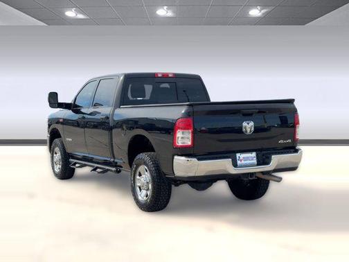 2022 RAM 2500 Tradesman Crew Cab 4x4 6'4' Box