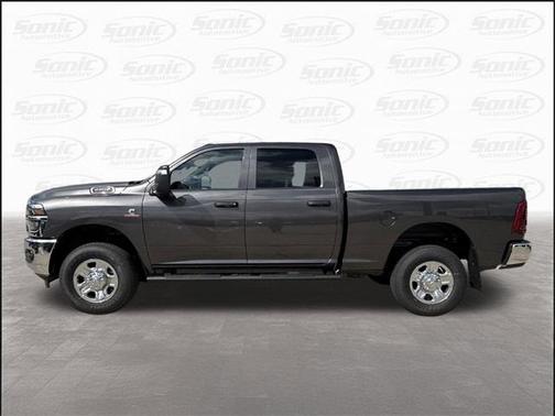 2025 RAM 2500 Tradesman Crew Cab 4x4 6'4' Box