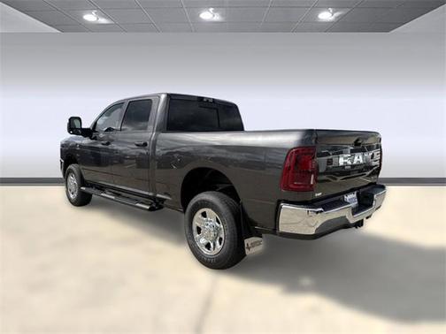 2025 RAM 2500 Tradesman Crew Cab 4x4 6'4' Box