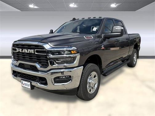 2025 RAM 2500 Tradesman Crew Cab 4x4 6'4' Box