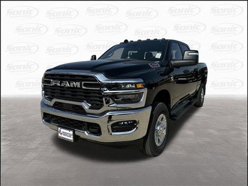 2025 RAM 2500 Tradesman Crew Cab 4x4 6'4' Box