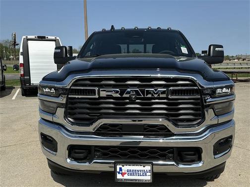 2025 RAM 2500 Tradesman Crew Cab 4x4 6'4' Box