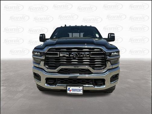 2025 RAM 2500 Tradesman Crew Cab 4x4 6'4' Box