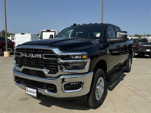 2025 RAM 2500 Tradesman Crew Cab 4x4 6'4' Box