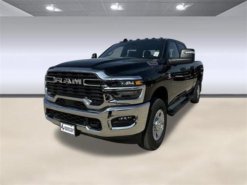 2025 RAM 2500 Tradesman Crew Cab 4x4 6'4' Box