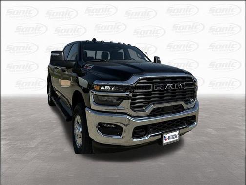 2025 RAM 2500 Tradesman Crew Cab 4x4 6'4' Box