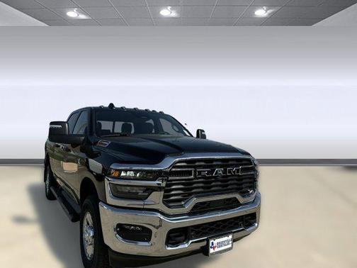 2025 RAM 2500 Tradesman Crew Cab 4x4 6'4' Box