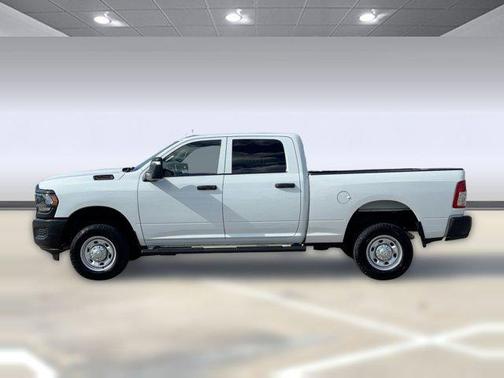 2024 RAM 2500 Tradesman Crew Cab 4x4 6'4' Box