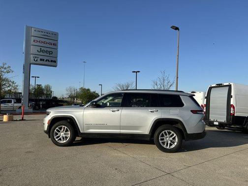 2021 Jeep Grand Cherokee L Laredo