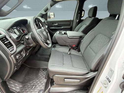 Bright White Clearcoat 2026 RAM 1500 Tradesman
