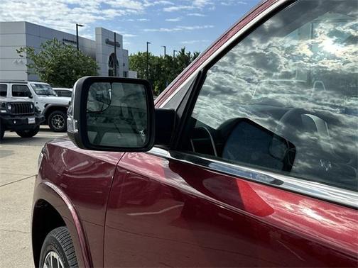 2025 RAM 1500 ST