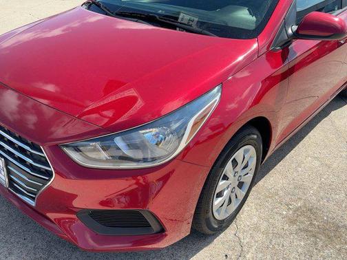2021 Hyundai Accent SE