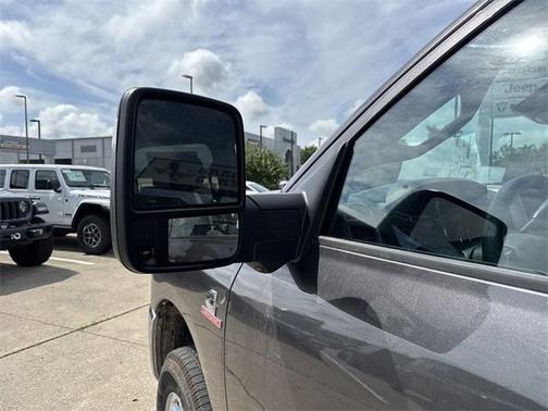 2025 RAM 2500 Tradesman Crew Cab 4x4 6'4' Box