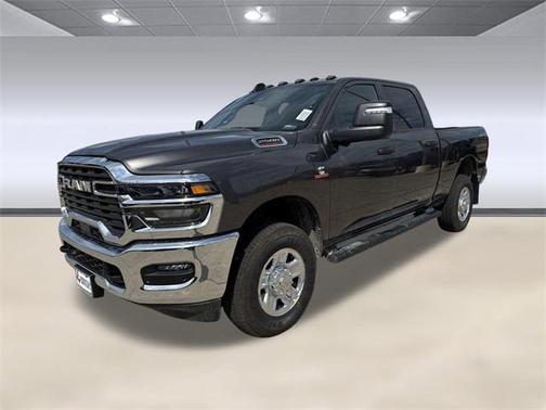 2025 RAM 2500 Tradesman Crew Cab 4x4 6'4' Box