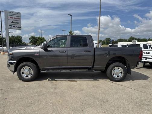 2025 RAM 2500 Tradesman Crew Cab 4x4 6'4' Box