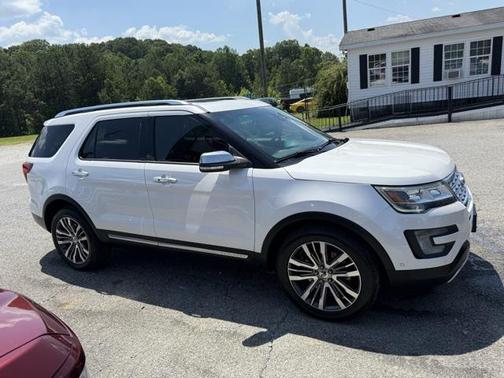 2017 Ford Explorer Platinum