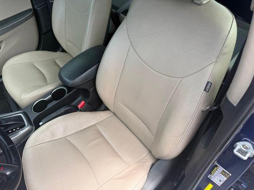 Lakeside Blue 2015 Hyundai ELANTRA Limited