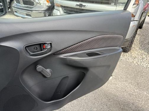 2007 Toyota Yaris S