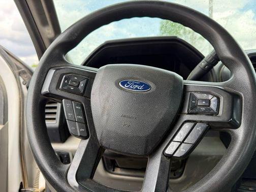 Oxford White 2019 Ford F-150 XL