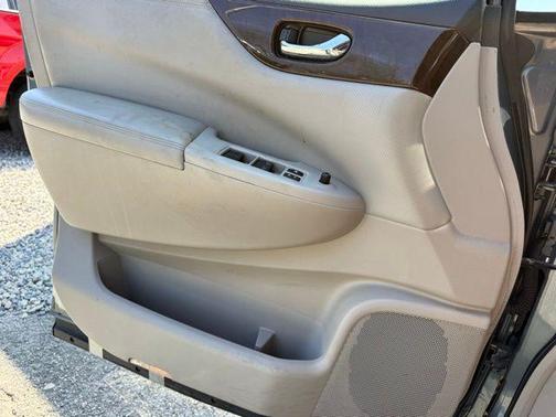 2011 Nissan Quest SL