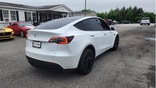 2022 Tesla Model Y Long Range Dual Motor All-Wheel Drive