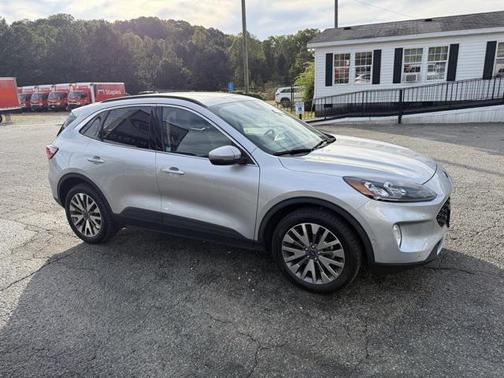 2020 Ford Escape Titanium