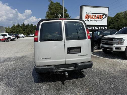 2006 Chevrolet Express 2500 Base