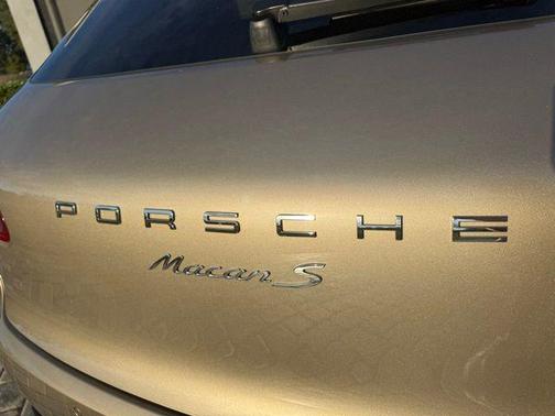 Palladium Metallic 2016 Porsche Macan S