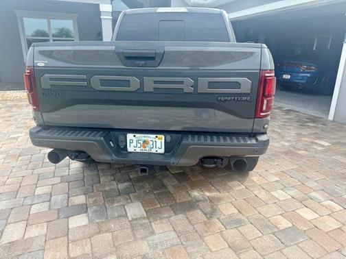 2020 Ford F-150 Raptor