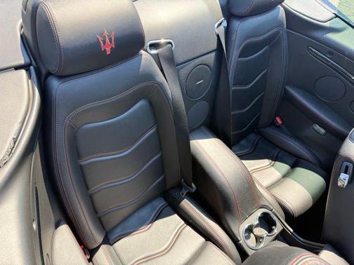 Black 2013 Maserati GranTurismo Sport