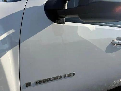 2009 Chevrolet Silverado 2500 LTZ Crew Cab