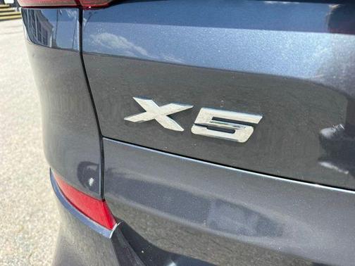 Arctic Gray Metallic 2019 BMW X5 xDrive40i