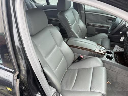 2004 BMW 745 745i