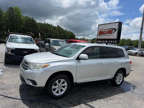 Classic Silver Metallic 2012 Toyota Highlander SE