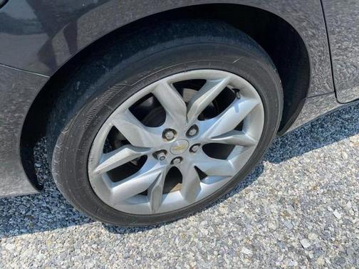 Mosaic Black Metallic 2016 Chevrolet Impala LT