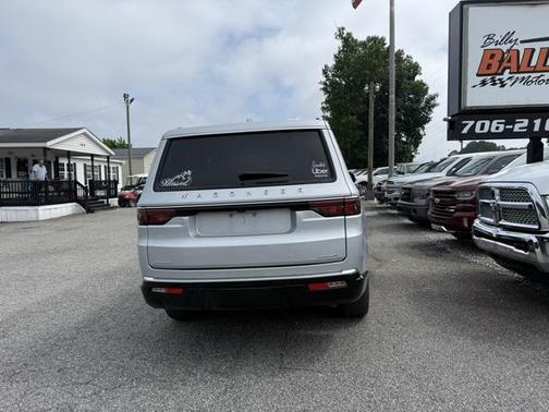 2022 Jeep Wagoneer Series III 4x4