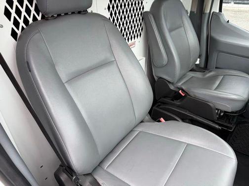 Oxford White 2019 Ford Transit-150 Base