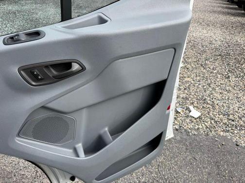 Oxford White 2019 Ford Transit-150 Base