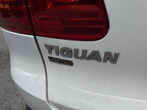 2018 Volkswagen Tiguan Limited 2.0T