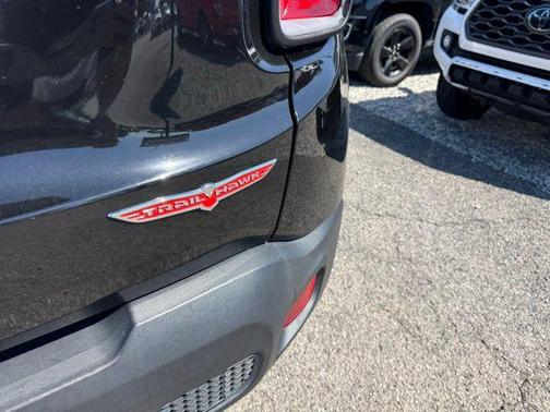 2016 Jeep Renegade Trailhawk