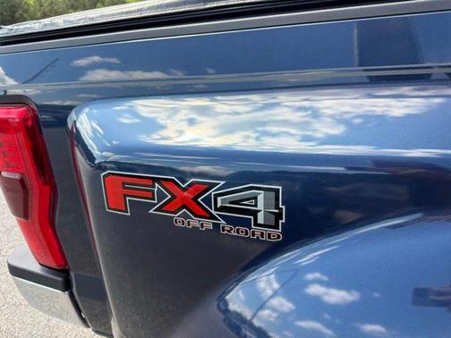 Blue Jeans Metallic 2019 Ford F-350 Lariat