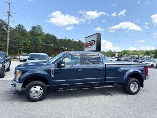 Blue Jeans Metallic 2019 Ford F-350 Lariat