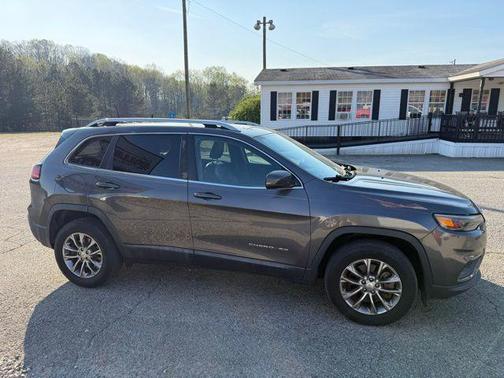 Granite Crystal Metallic Clearcoat 2019 Jeep Cherokee Latitude Plus