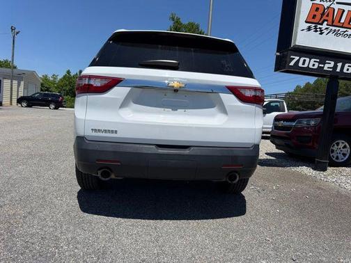 Summit White 2020 Chevrolet Traverse LS
