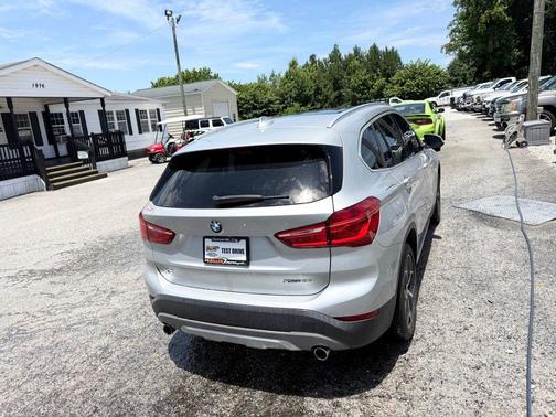 Glacier Silver Metallic 2018 BMW X1 xDrive28i