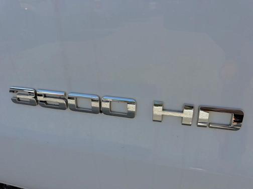 Summit White 2019 Chevrolet Silverado 3500 WT